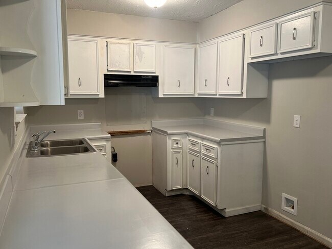 Building Photo - 2715 Jadestone Dr. Sherwood AR 72120