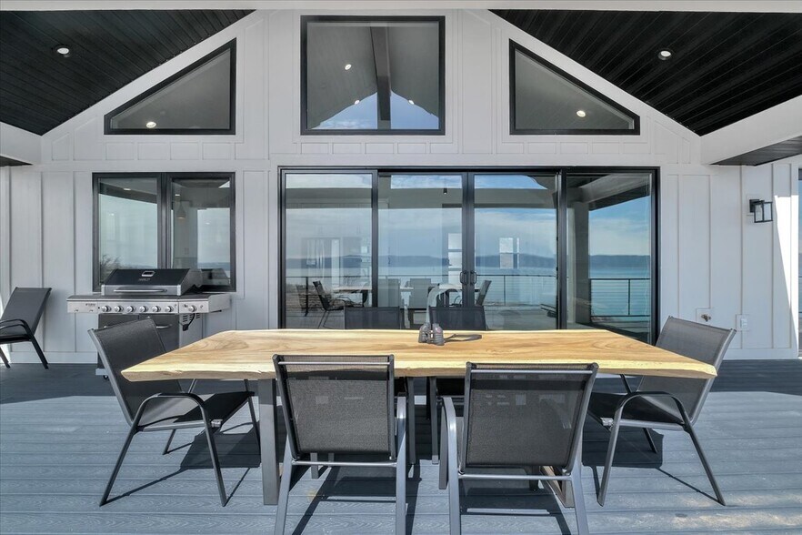 Building Photo - 1237 Sculpin Loop