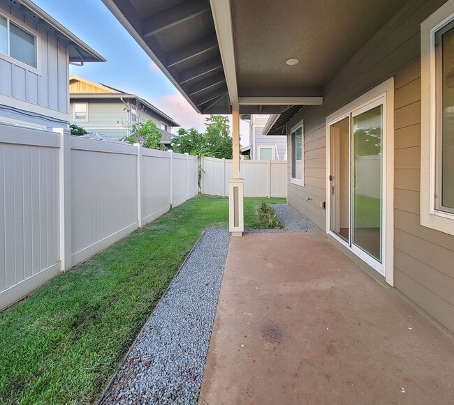 Building Photo - 4BR / 3Bath Home in Haakea at Hoopili!