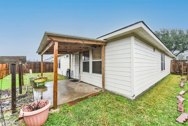Building Photo - 8322 Kingsbridge Meadow Dr
