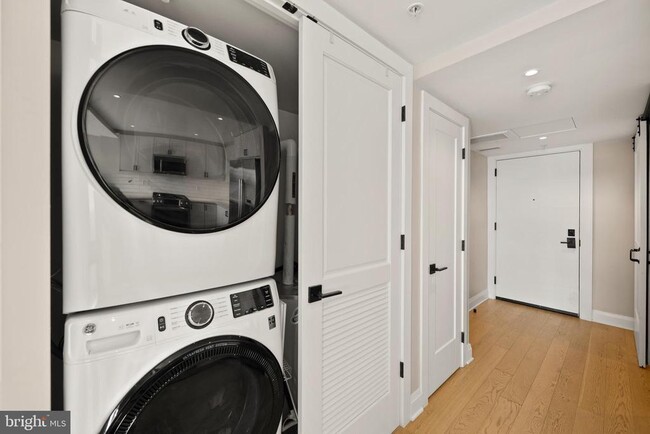 Building Photo - 925 N Fairfax St