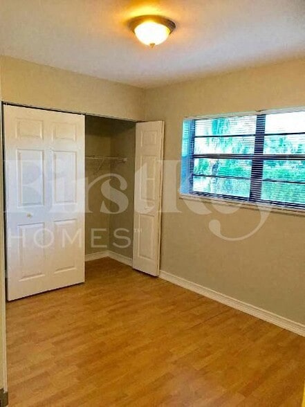 Building Photo - 1014 NW 15th St