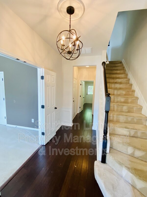 Building Photo - 10407 Winslet Dr