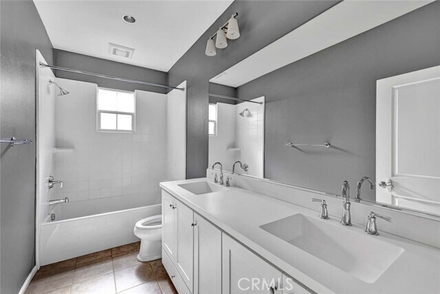 Building Photo - 115 Rodeo