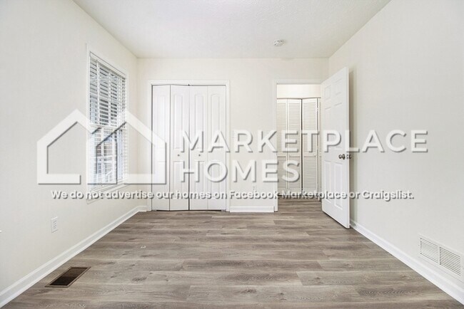 Building Photo - 3782 Paddington Trail