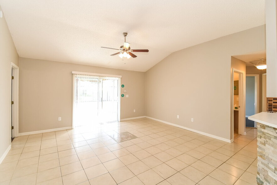 Building Photo - 3748 Maddie Ln