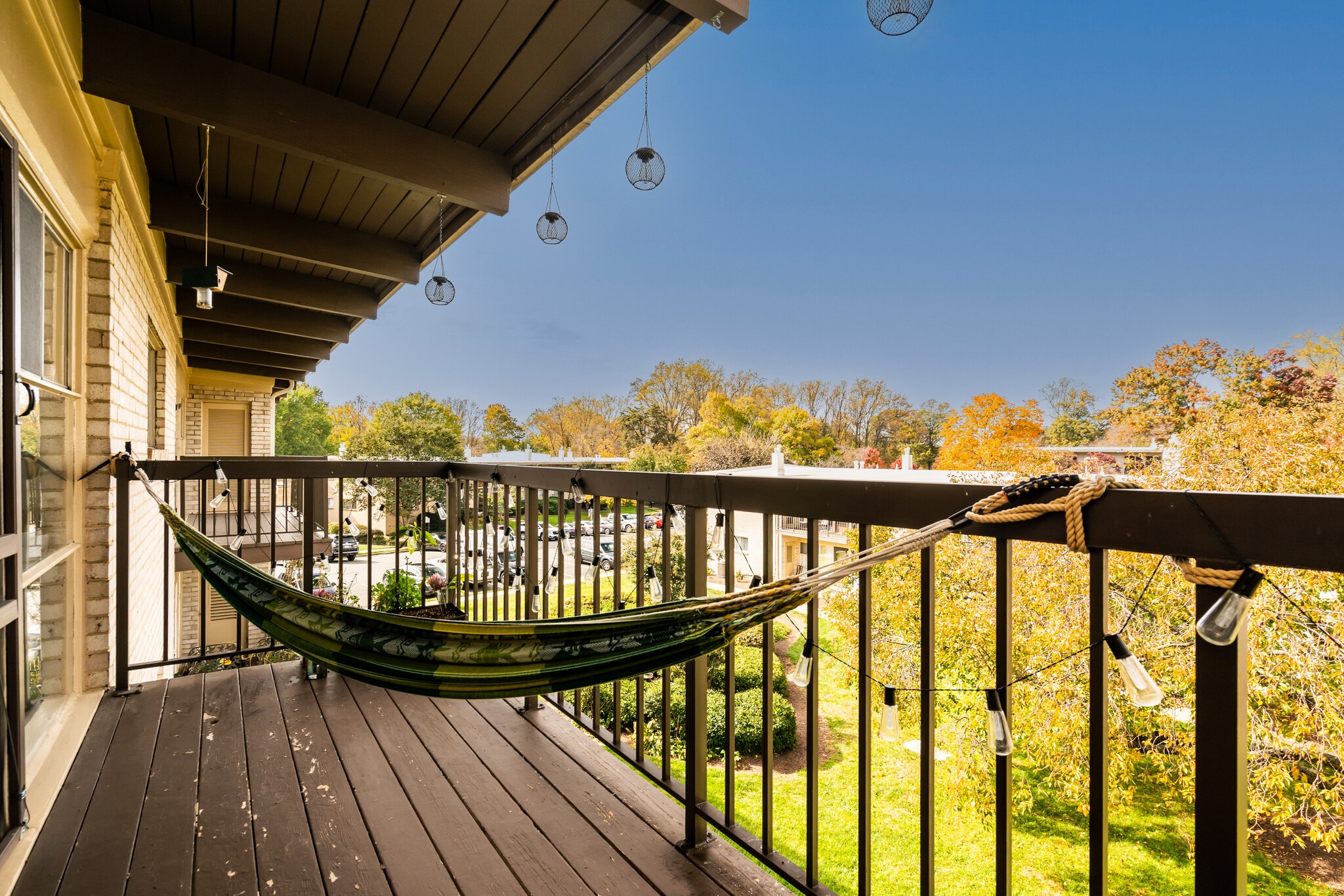 Building Photo - 4965 Americana Dr