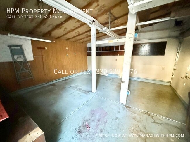 Building Photo - 412 Brown Ave NW