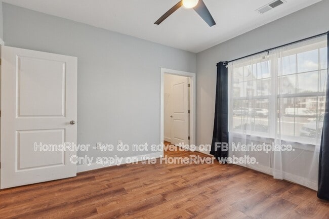 Building Photo - 517 Tavern Rd