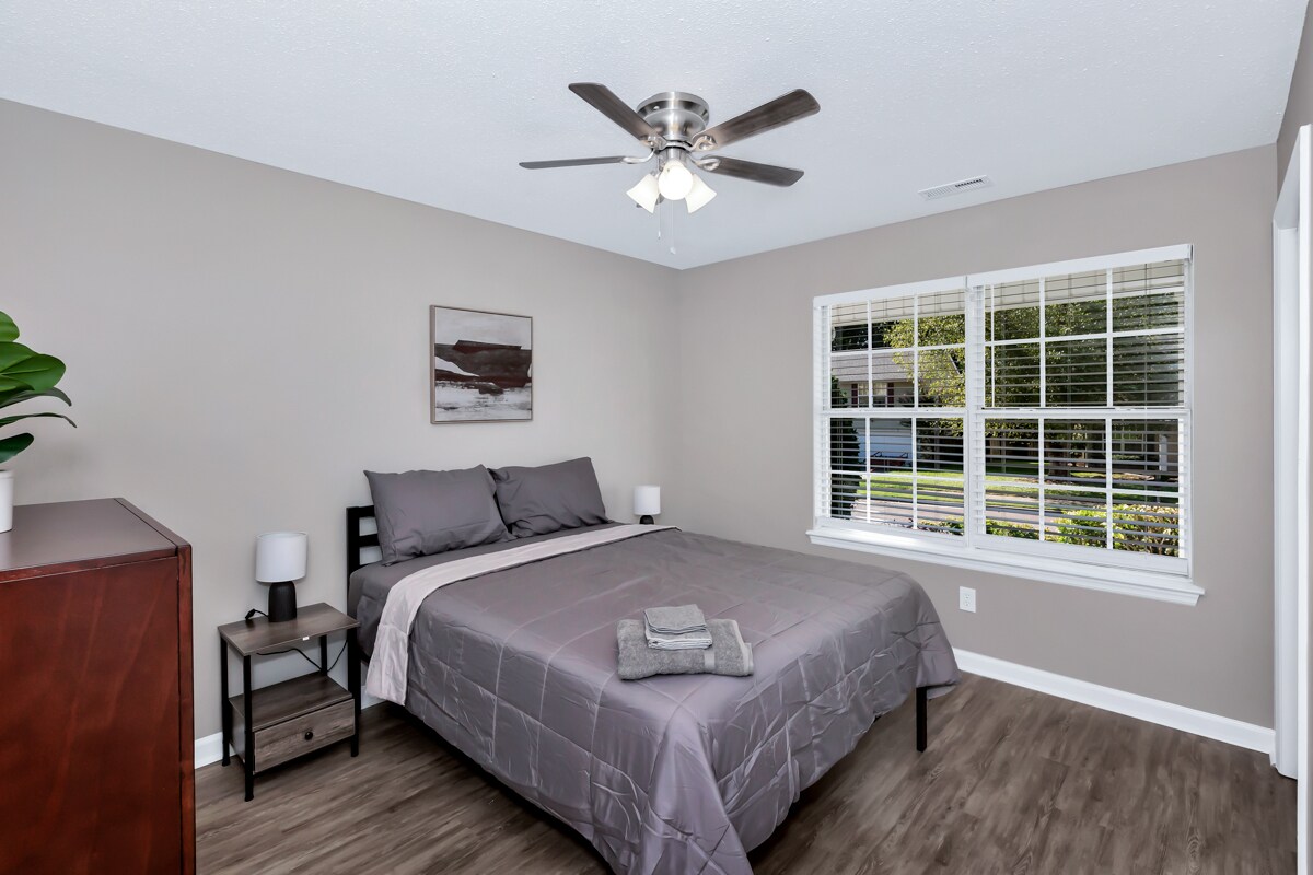 Building Photo - 275 Postwood Ct