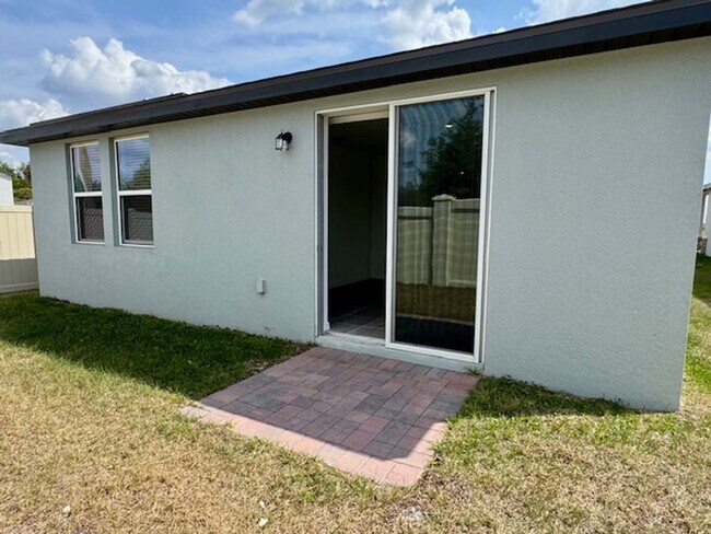 Building Photo - Brand new, energy-efficient 4 Bedroom Home...