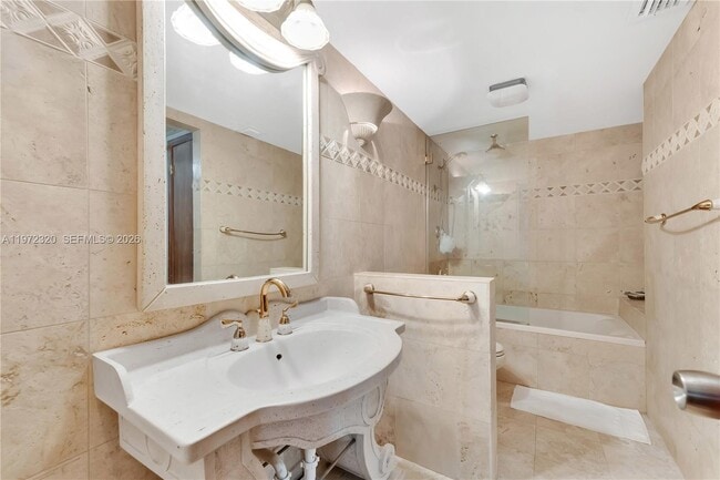 Building Photo - 5555 Collins Ave