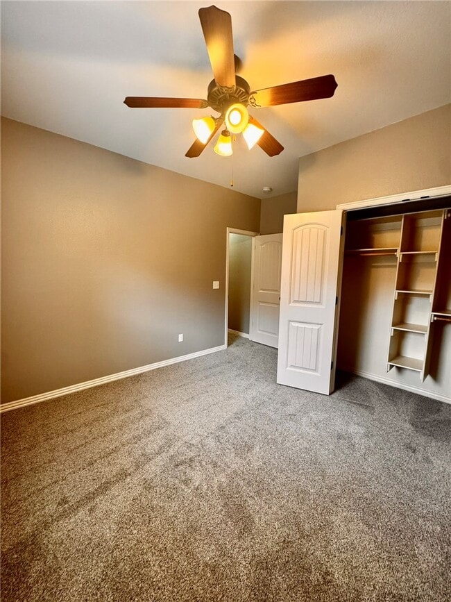 Building Photo - 6108 S 39th Pl