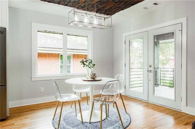 Building Photo - 259 Mellrich Ave NE