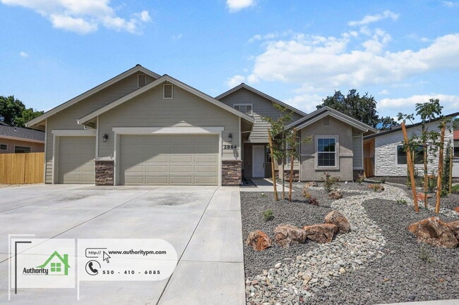 Building Photo - 2864 River Dr