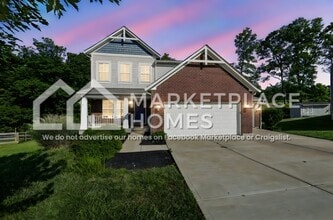Building Photo - 10056 Meadowvista Ct