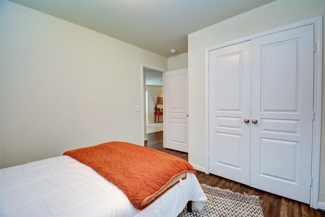 Building Photo - 6807 Alum Rock Ln