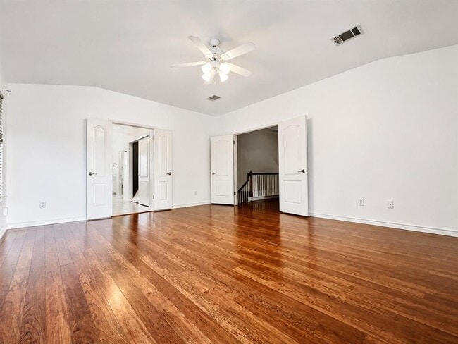 Building Photo - 9412 Lightwood Cove