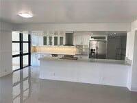 Building Photo - 1111 Crandon Blvd