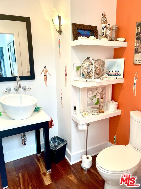 Building Photo - 10521 Cushdon Ave