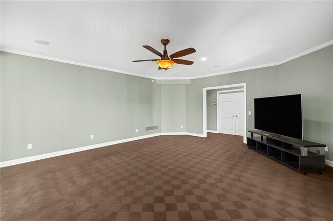 Building Photo - 445 Water Shadow Ln