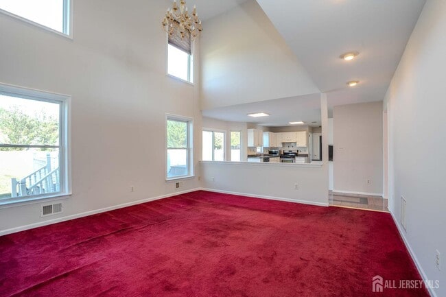 Building Photo - 27 Samantha Dr