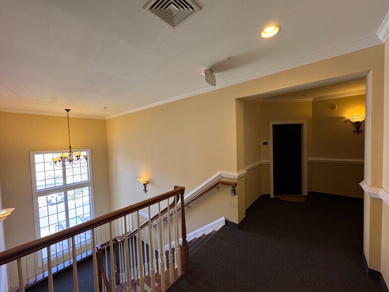 Building Photo - 1331 Arborgate Cir