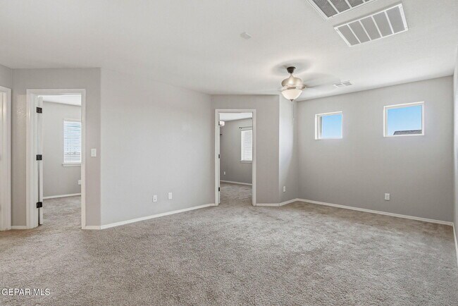 Building Photo - 1041 Earthstar Pl