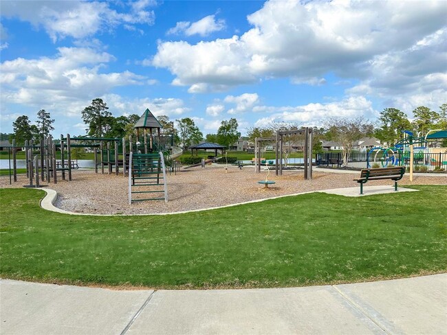 Building Photo - 7806 Alset Dr