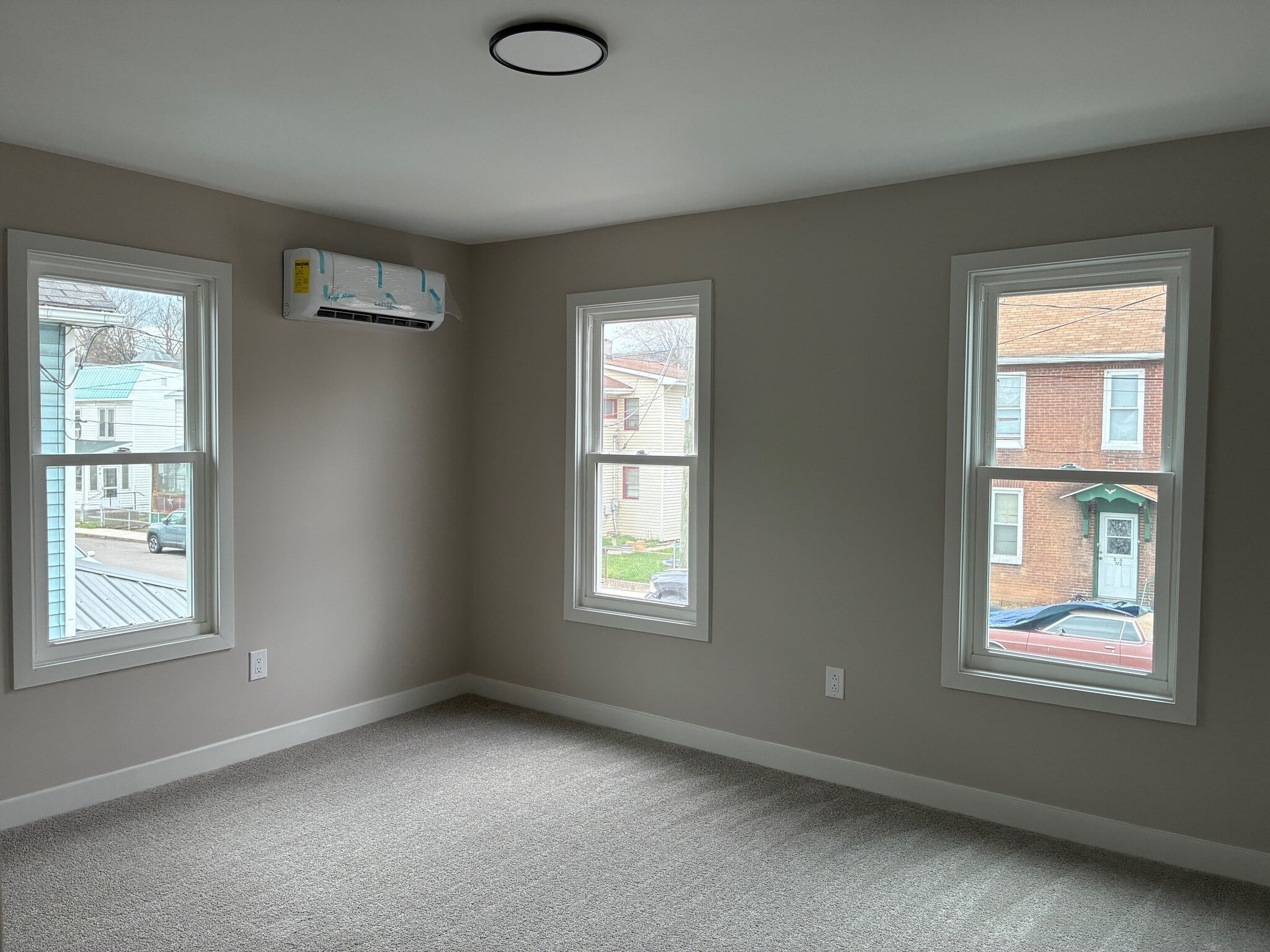 Bedroom 1 - 52 Blocker St