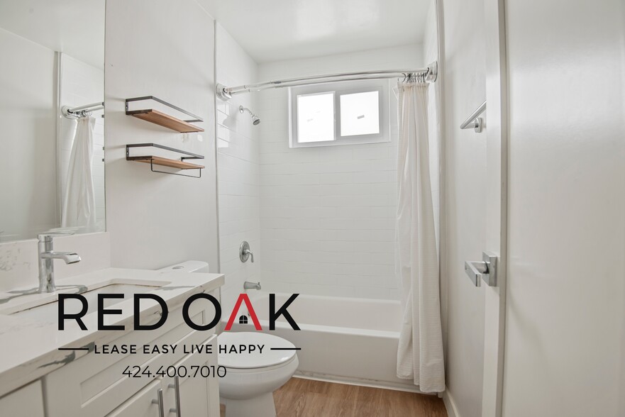 Building Photo - 1942 S Garth Ave