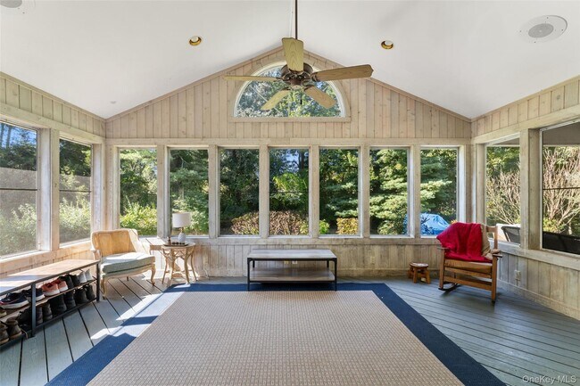 Building Photo - 14 Earlwood Dr