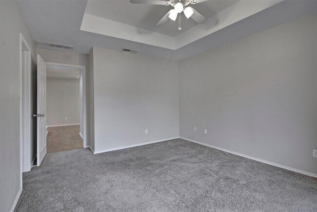 Building Photo - 5100 Verde Valley Ln