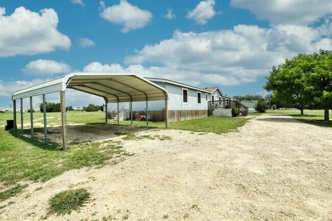 Building Photo - 132 Co Rd 247