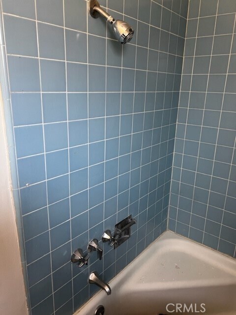 Building Photo - 8330 Sargent Ave