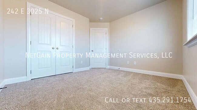 Building Photo - 242 E 3025 N