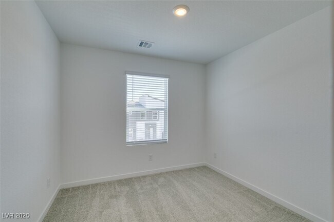Building Photo - 6229 Mangler St