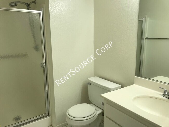 Building Photo - 3156 Discovery Way