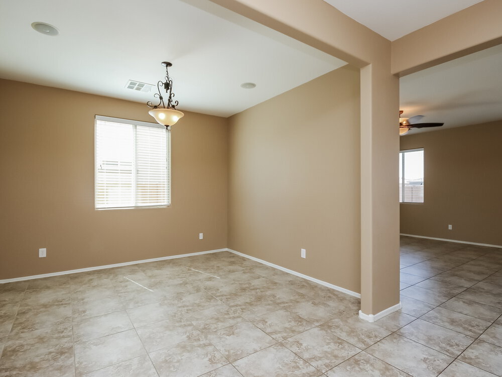 Building Photo - 7120 S 70th Dr