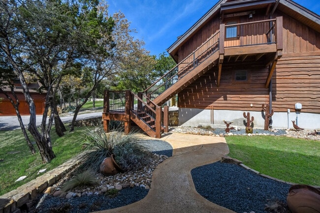 Building Photo - 7221 Trident-SI ID1521782P