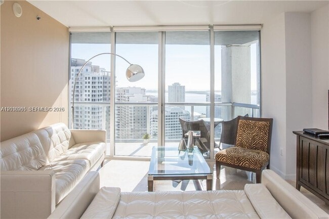 Building Photo - 475 Brickell Ave