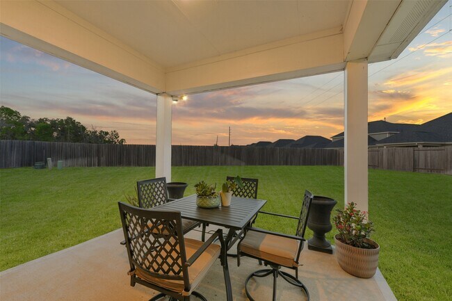 Building Photo - 8307 Divot Trce