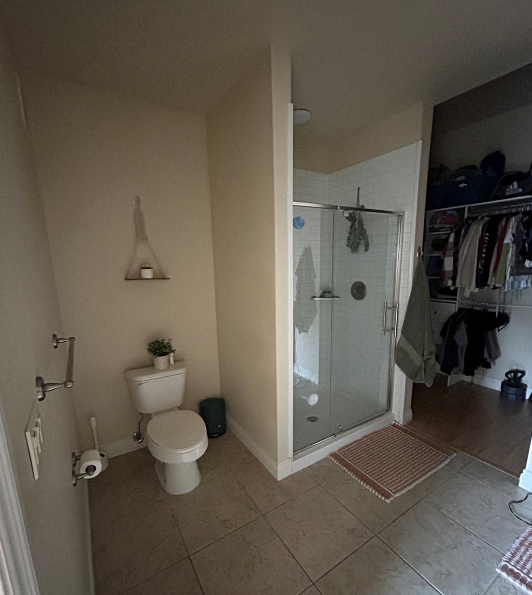 Bathroom 2 off of Bedroom 2 (the closet shown is pic 11, i.e the one w/o the washer drier) - 1700 N Emerson St