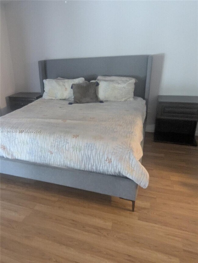 Building Photo - 3920 Inverrary Blvd