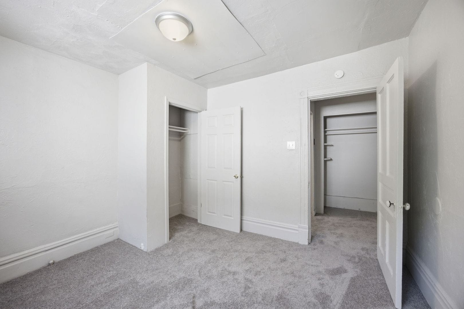 Building Photo - 3032 Merwyn Ave
