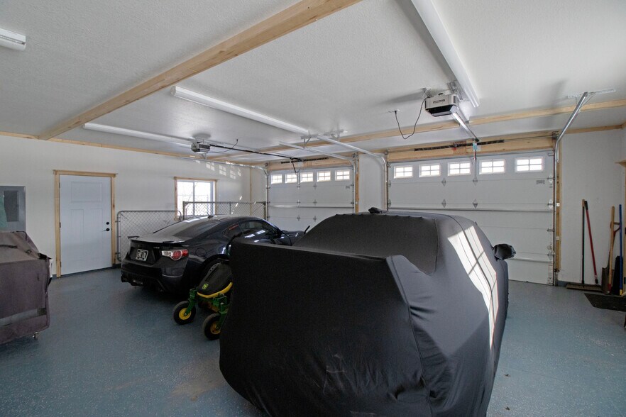 Building Photo - 13796 Hwy 55