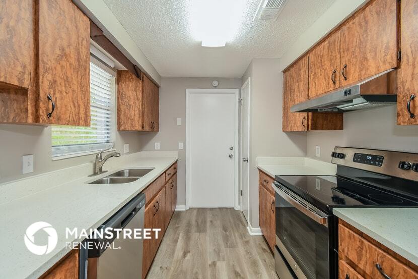 Building Photo - 1523 Lavilla Dr N