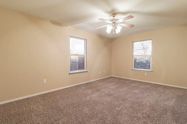 Building Photo - 5801 Hercules Ave