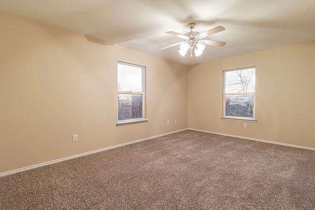 Building Photo - AVAILABLE NOW; APPLY AT OUR WEBSITE TODAY!!