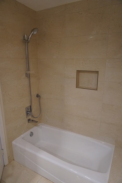 Building Photo - Beautiful 3 Bedroom 2 Bathroom Newbury Park Home! Ready for Move In!